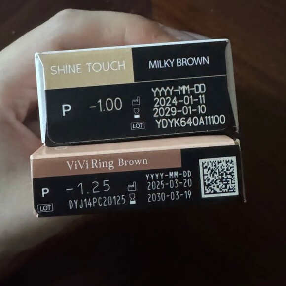 Olens Vivi Ring and Glowy Grey Daily - Picture 2 of 4